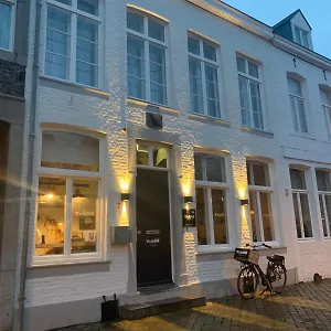 https://hotel-trash-deluxe.valkenburgaandegeul-hotels.com